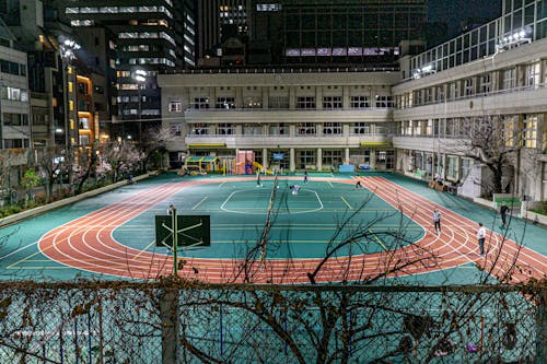 明年海港真不一定拿冠！毕竟连续4年拿第一很少 重要是申花没亚冠